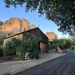 Проживание в семье La Rose Des Vents